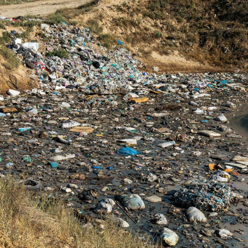 Prélèvement de sol pour diagnostic pollution en zone urbaine — analyse SSP