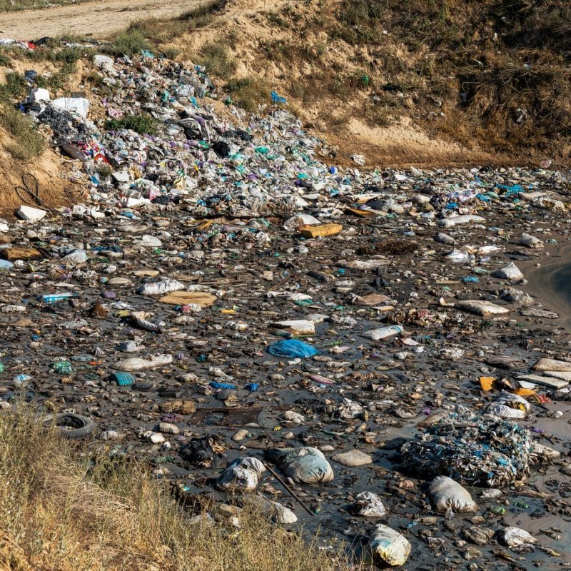 Méthodologie SSP 2017 à Olivet : diagnostic et plan de gestion 2 Diagnostic pollution sur site — prélèvement de sols contaminés pour analyse SSP 2017